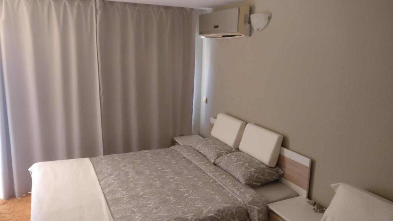 Treti Mart North Apartment Primorsko Exterior photo