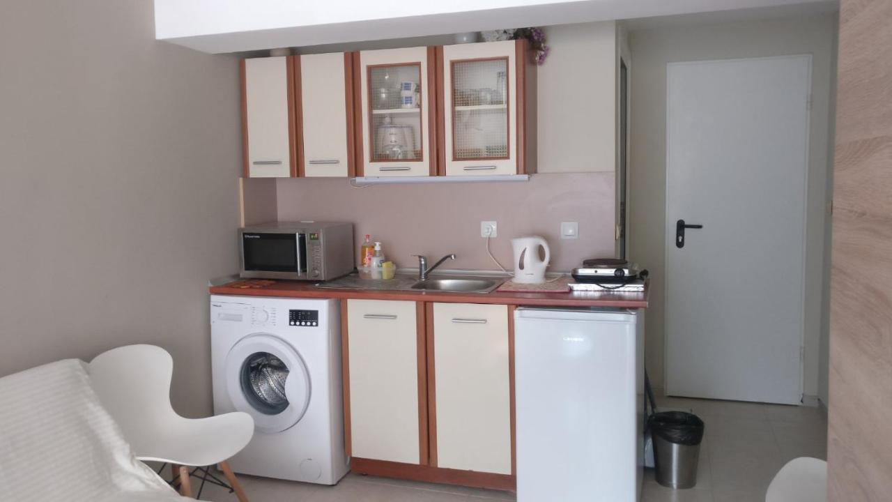 Treti Mart North Apartment Primorsko Exterior photo